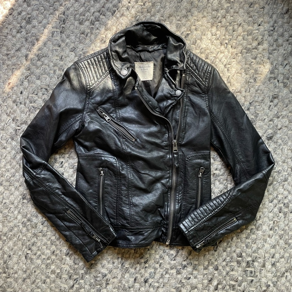 Abercrombie and Fitch vegan leather cropped moto